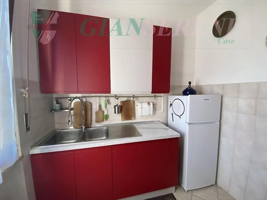7 Posti Letto Con Accesso Diretto Al Mare - Papi Apartman San Vincenzo 0*,